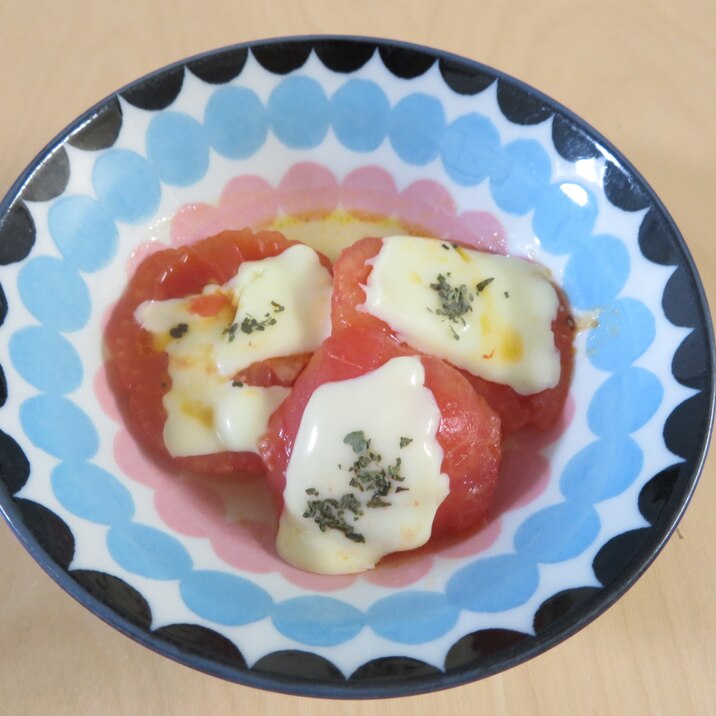 トマトとチーズのオーブン焼き